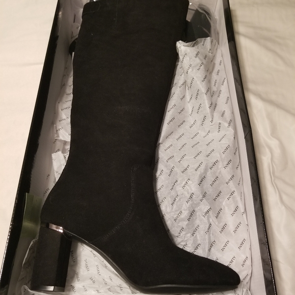 Black Alfani heeled leather boats - Picture 3 of 4